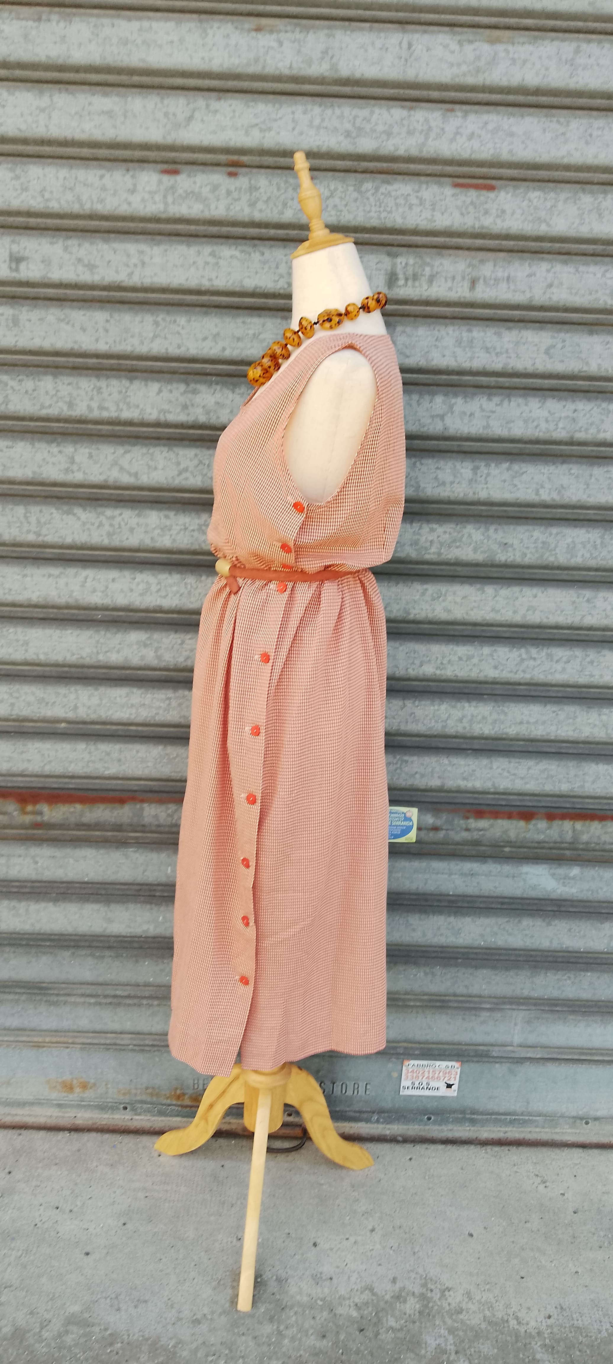 Vestito smanicato